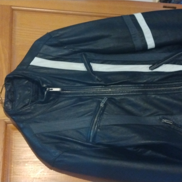 Black leather jacket men's size medium - Picture 4 of 12